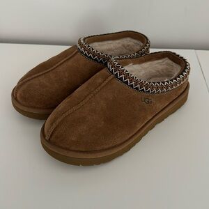 UGGS!!! AMAZING CONDITION